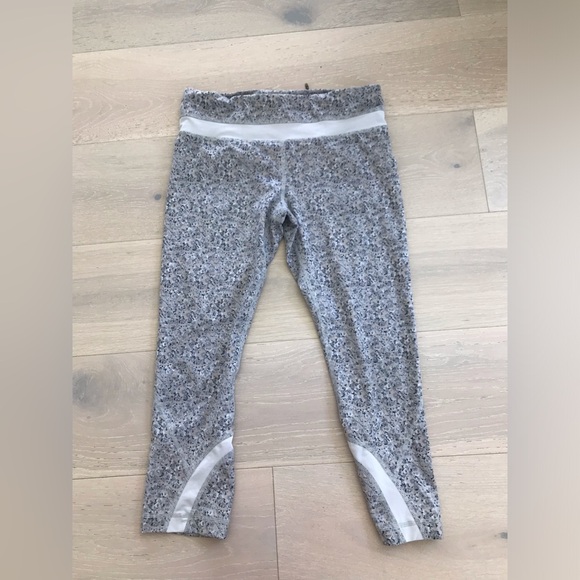 Lululemon run inspire crop 11 sz 6 - Picture 4 of 9